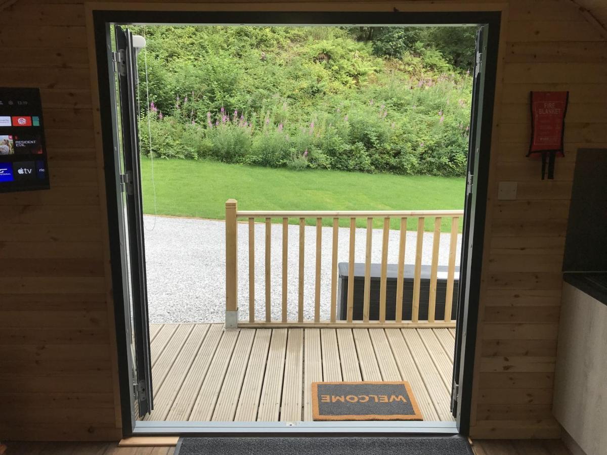 Earth Pod 2 Pet Friendly Villa Neath Exterior photo